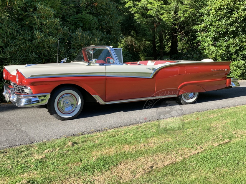 Veterán Ford Farlaine 500 Skyliner Retractable 1957