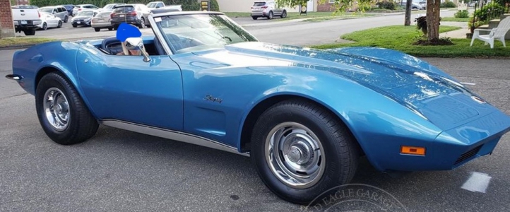 Veterán Chevrolet Corvette C3 1973 Two Top Convertible