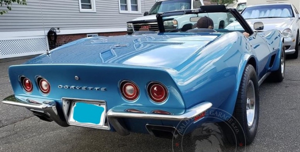 Veterán Chevrolet Corvette C3 1973 Two Top Convertible