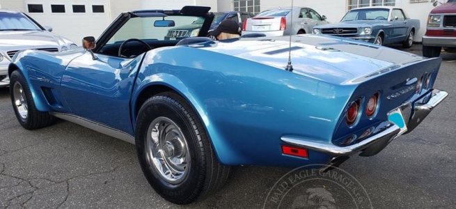 Veterán Chevrolet Corvette C3 1973 Two Top Convertible