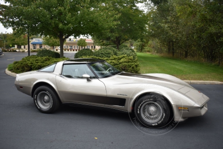 Veterán Chevrolet Corvette C3 1982