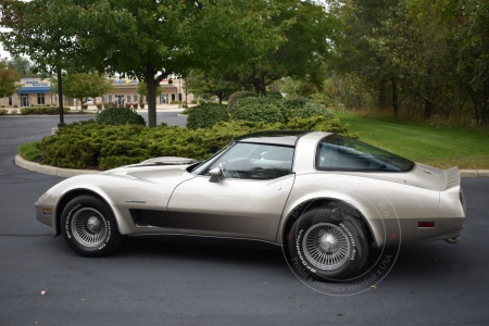 Veterán Chevrolet Corvette C3 1982