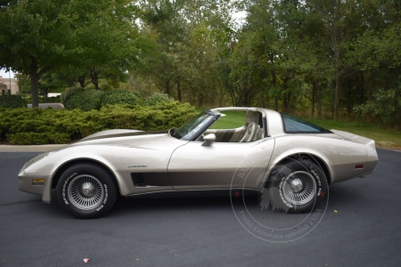 Veterán Chevrolet Corvette C3 1982