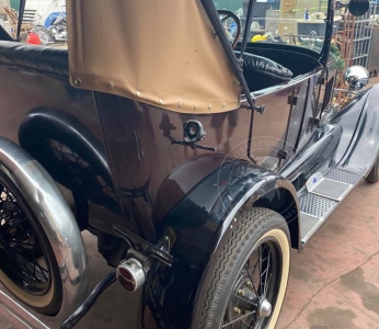 Veterán Ford model A Phaeton 1927