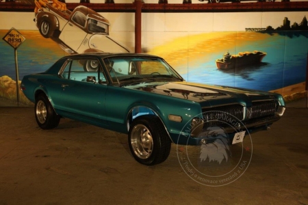 Veterán Mercury Cougar 1968 po renovaci