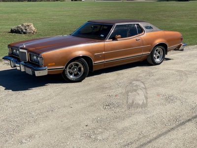 Veterán Mercury Cougar 1974