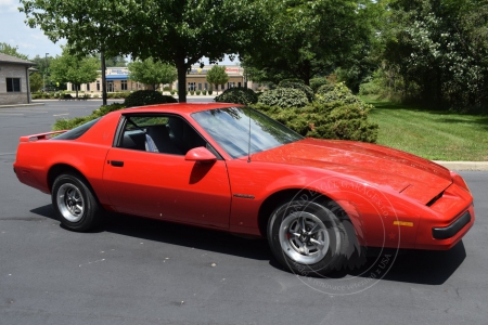 Veterán Pontiac Firebird 1986