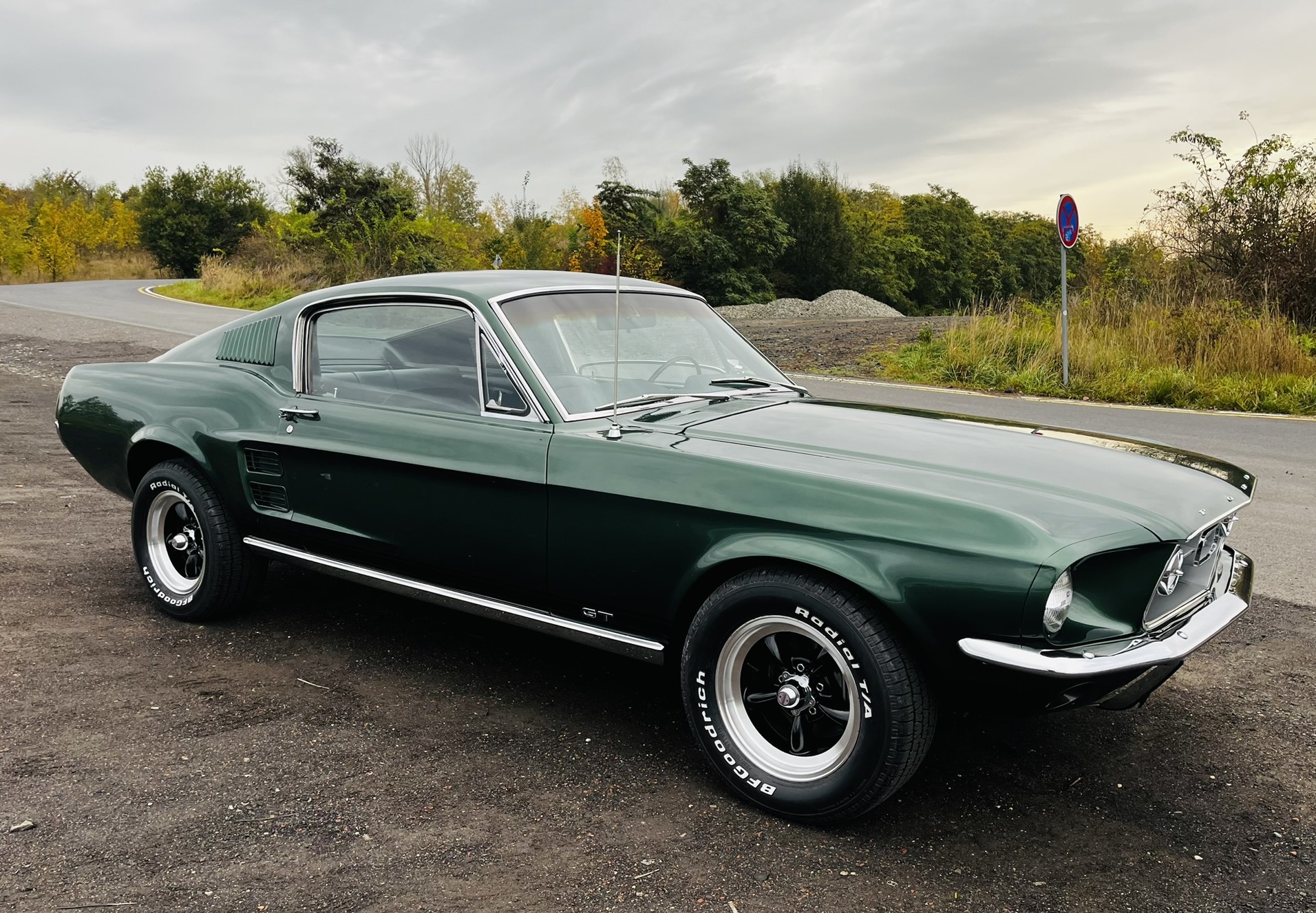 Dovoz, prodej a renovace veteránů